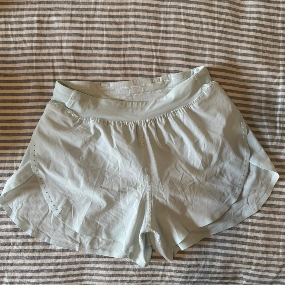 fast and free shorts in XS “mint breeze”